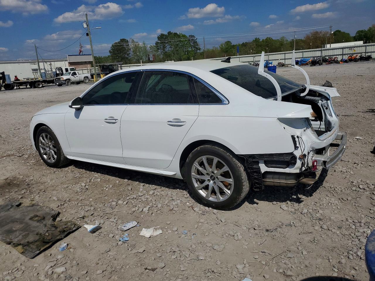 2023 Audi A4 VIN WAUABAF46PN022108 photo 2