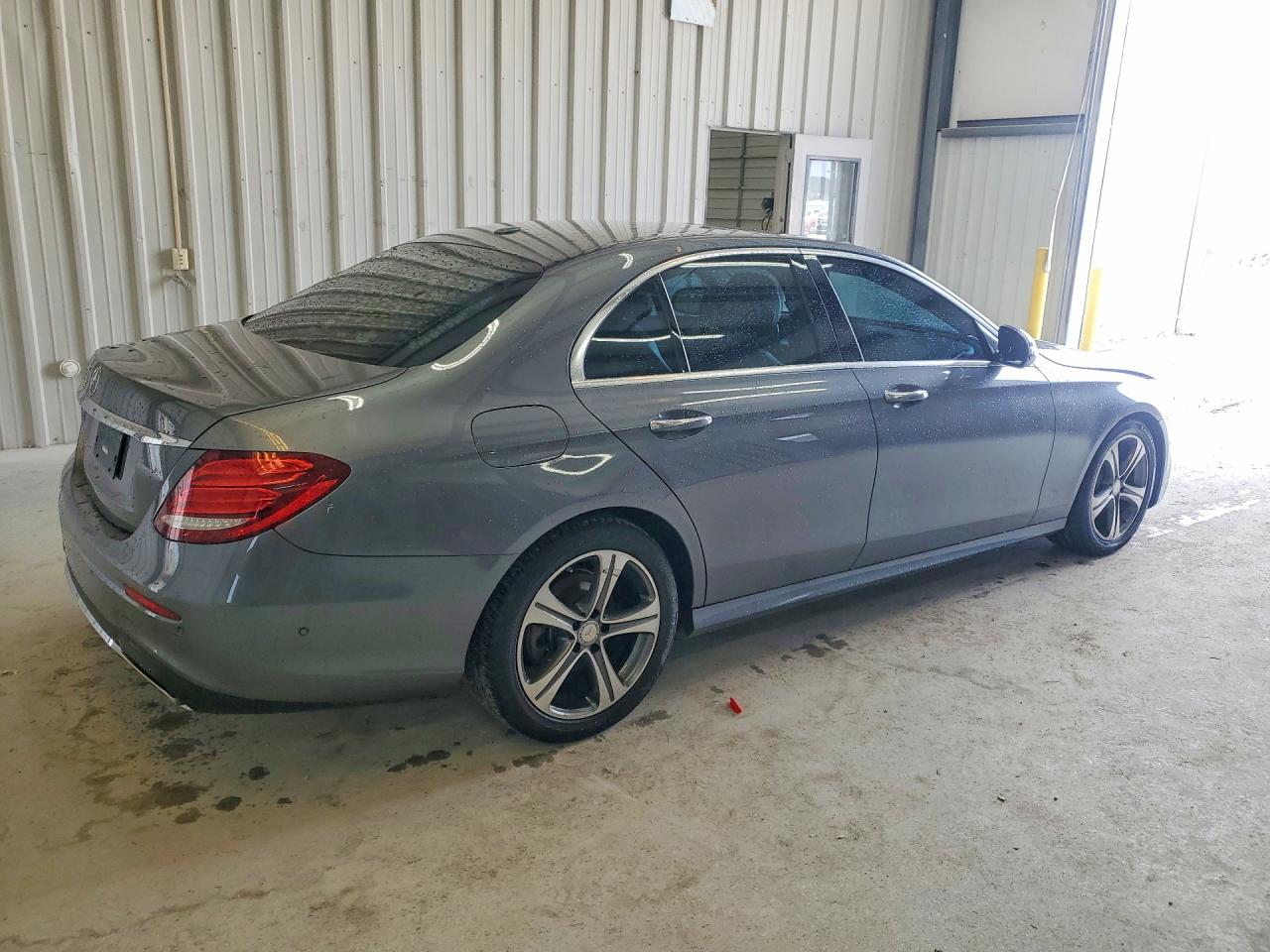 2017 Mercedes-Benz E-class VIN WDDZF4JB6HA082969 photo 3