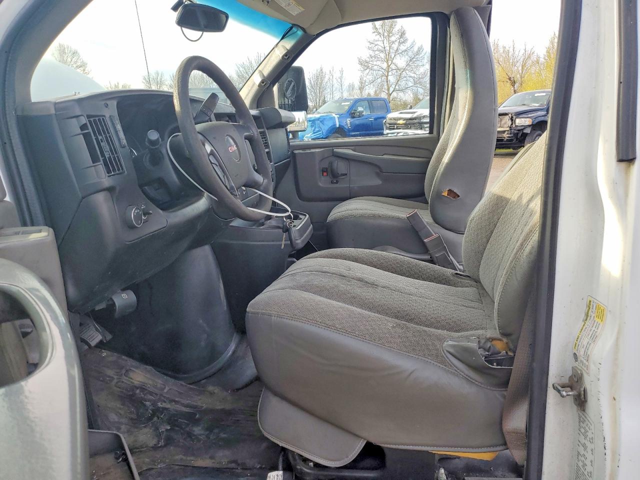 2015 GMC Savana VIN 1GD072CG7F1115337 photo 7
