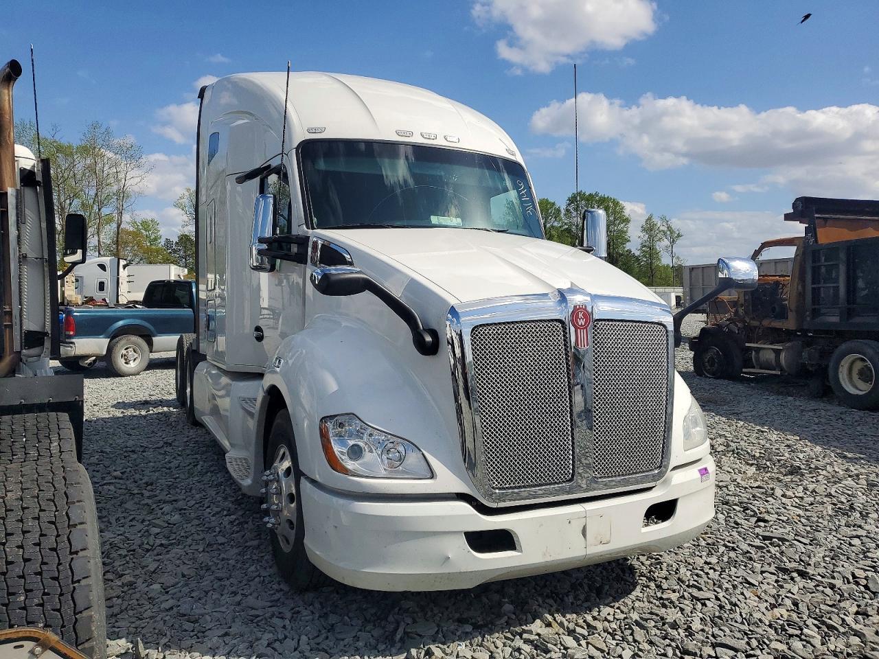 2020 KENWORTH All other VIN 1XKYDP9XXLJ311146 photo 1
