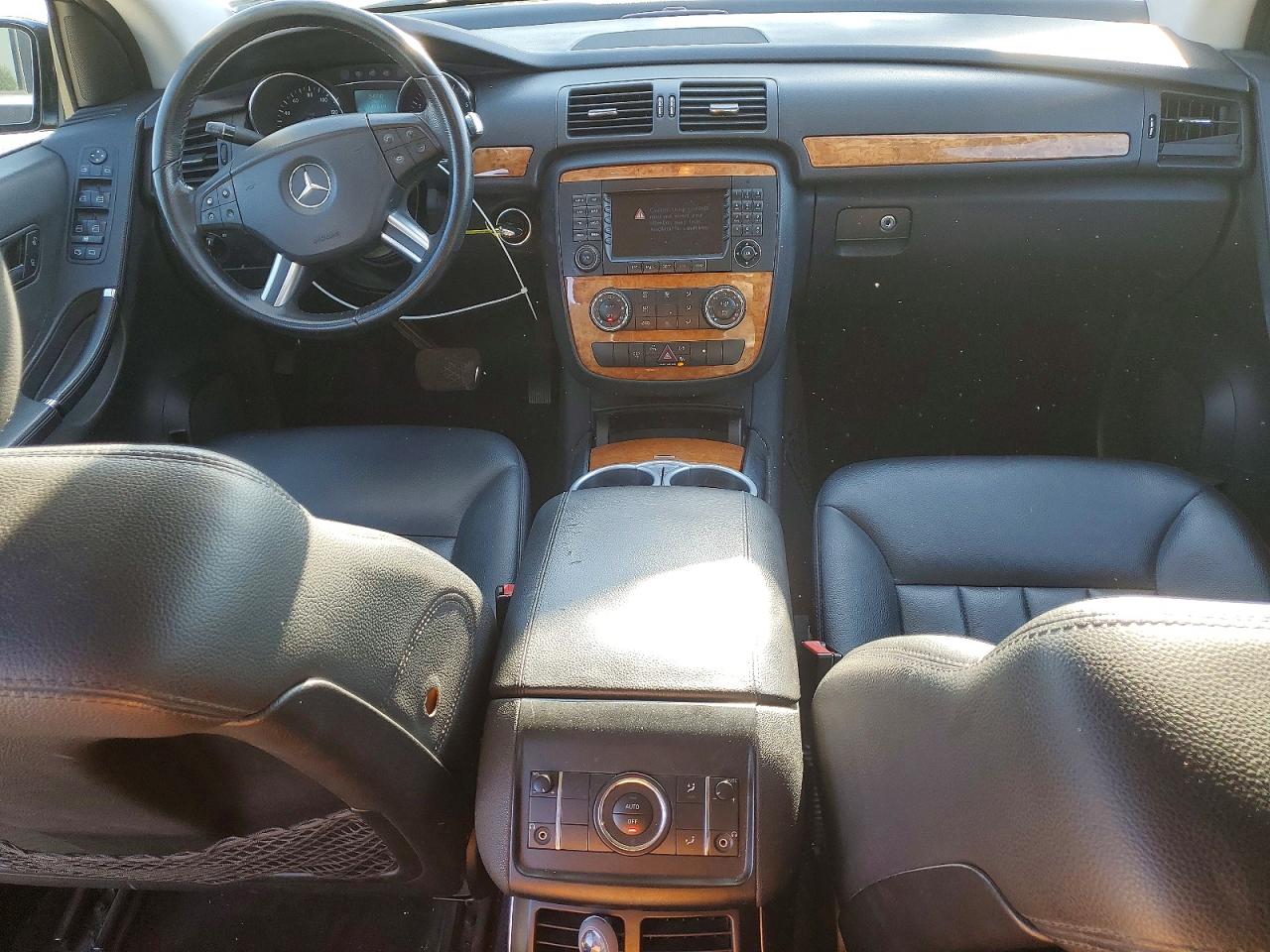 2008 Mercedes-Benz R-class VIN 4JGCB65E28A074004 photo 8
