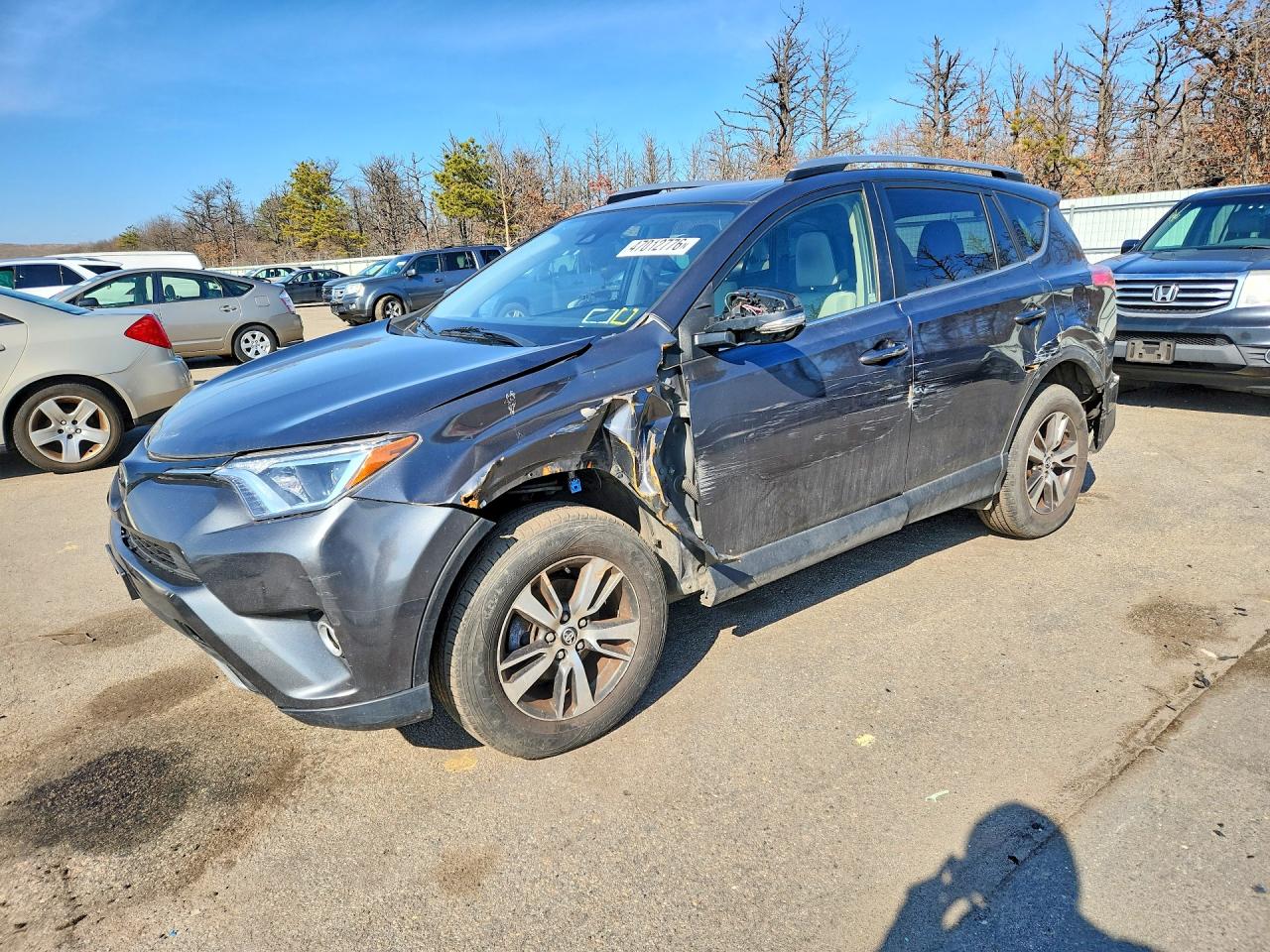 2018 Rav4 VIN JTMRFREV8JJ213305 photo 1