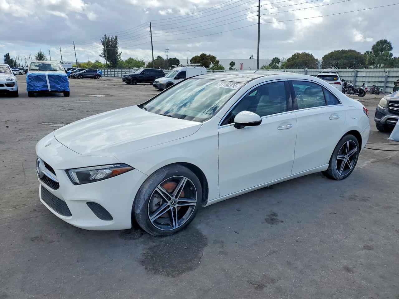 2019 MERCEDES-BENZ A-class VIN WDD3G4EB4KW035964 photo 1