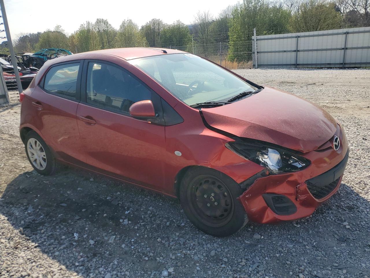 2014 Mazda 2 VIN JM1DE1KY6E0171452 photo 4