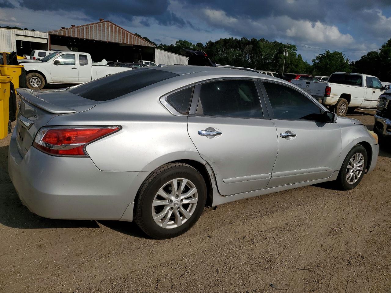 2014 NISS Altima VIN 1N4AL3AP2EC264700 photo 3