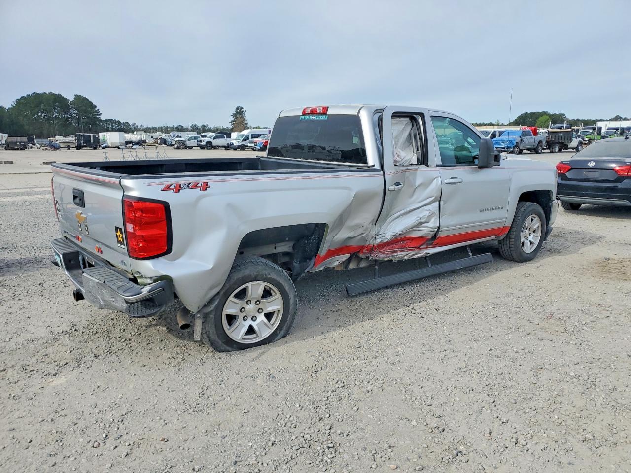 2019 Chevrolet All models VIN 2GCVKPEC2K1108672 photo 3