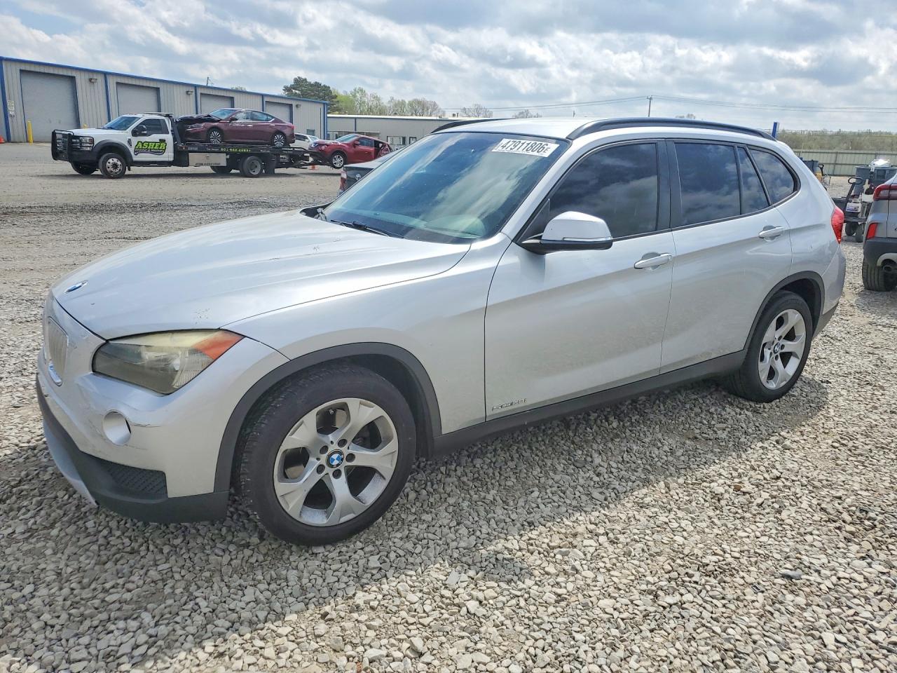 2013 BMW X1 VIN WBAVM1C58DVW45413 photo 1
