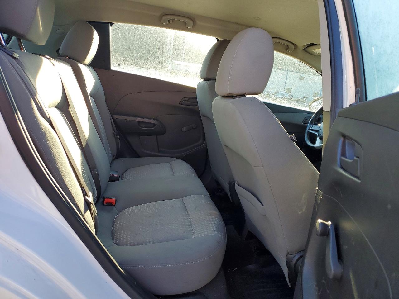 2017 Chev Sonic VIN 1G1JG6SG8H4170567 photo 11