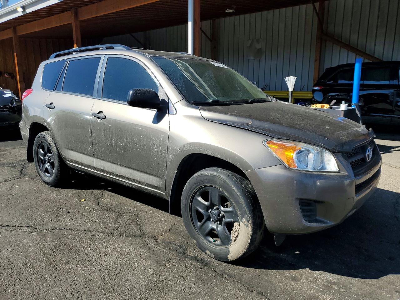 2011 Toyota Rav4 base VIN JTMBF4DV8B5049117 photo 4