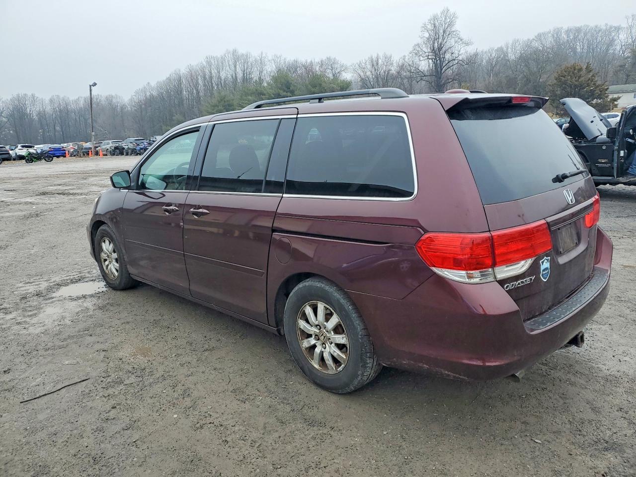 2009 Honda All models VIN 5FNRL387X9B410059 photo 2