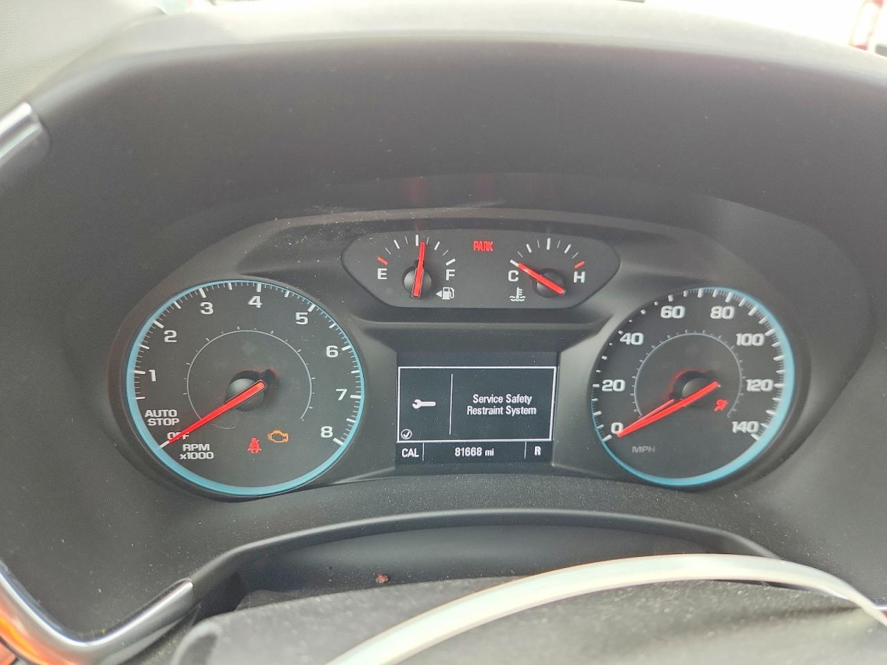 2018 Chev Equinox VIN 2GNAXJEV0J6182065 photo 9