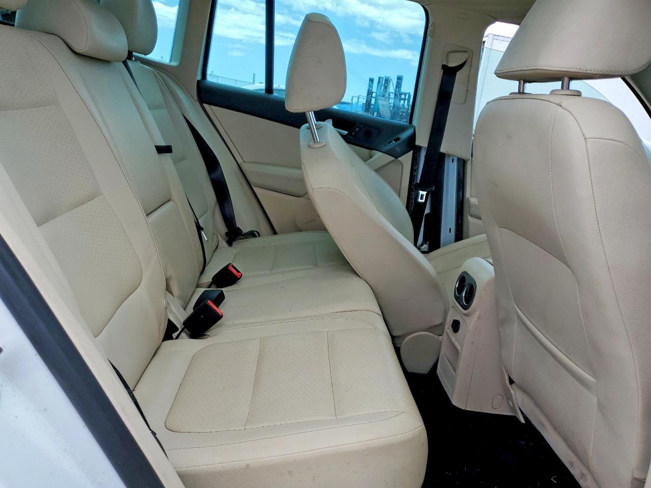 2014 Volkswagen Tiguan VIN WVGAV3AX0EW600150 photo 11