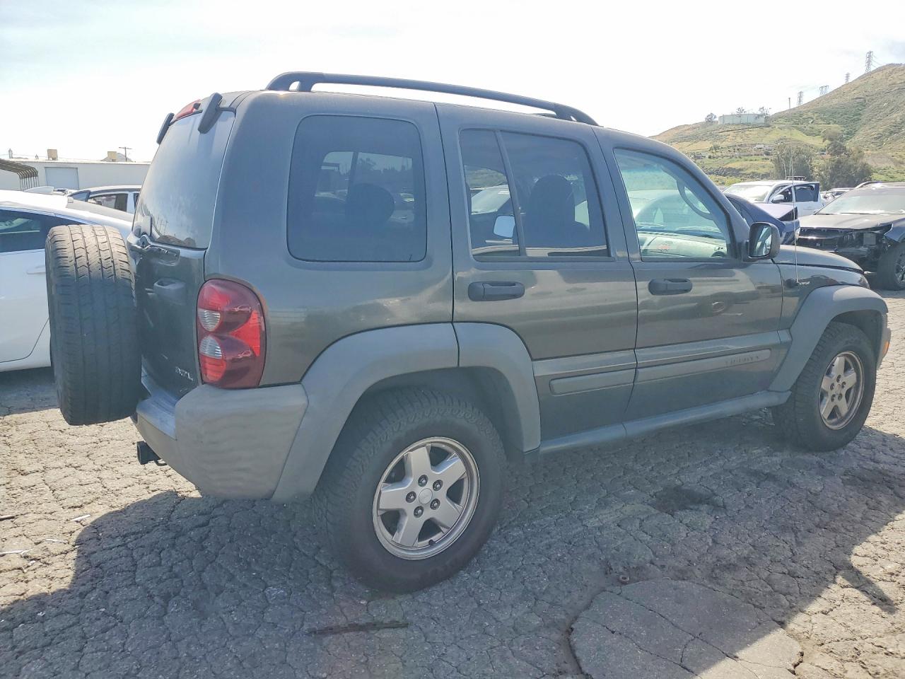 2006 Jeep Liberty VIN 1J4GK48K16W170843 photo 3