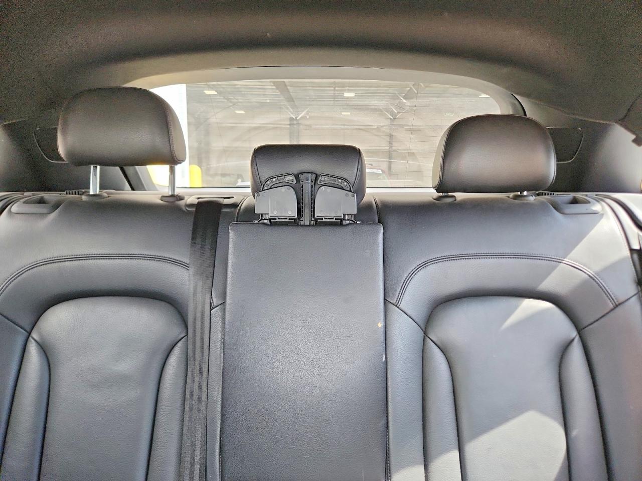 2018 AUDI Q3 VIN WA1JCCFS7JR031081 photo 10