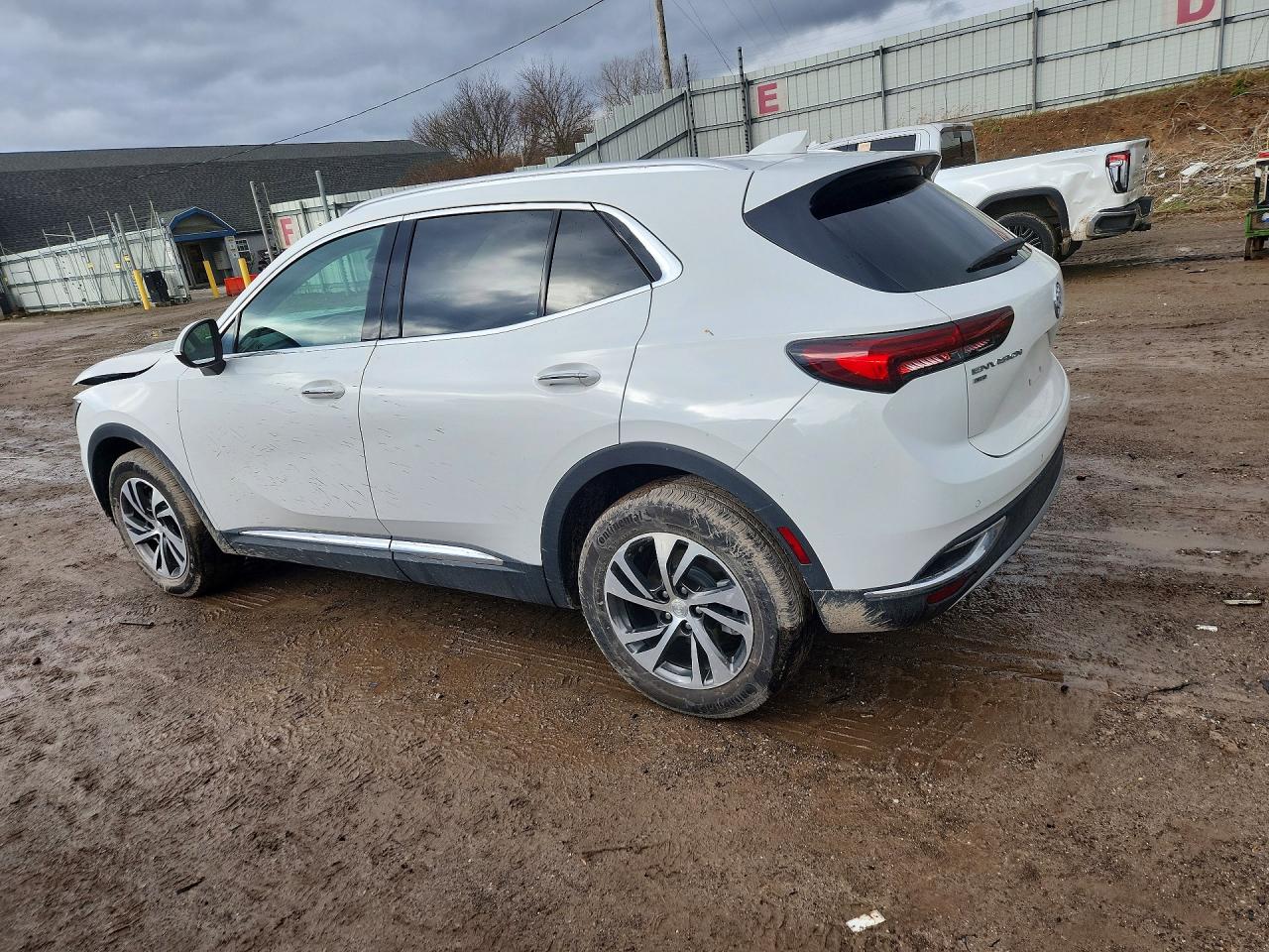 2021 Buick Envision VIN LRBFZPR46MD087558 photo 2