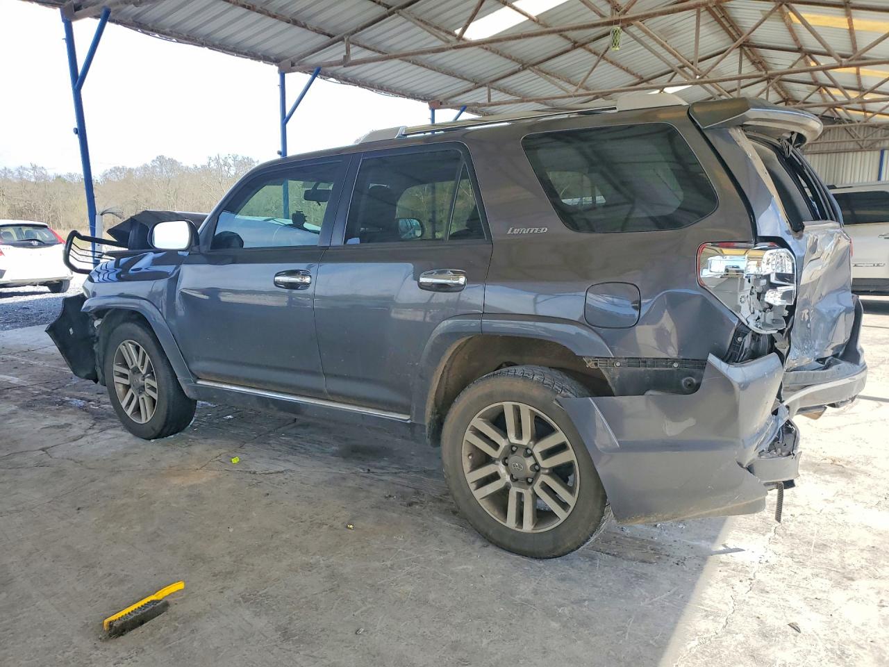 2011 Toyota 4runner VIN JTEBU5JR7B5066635 photo 2
