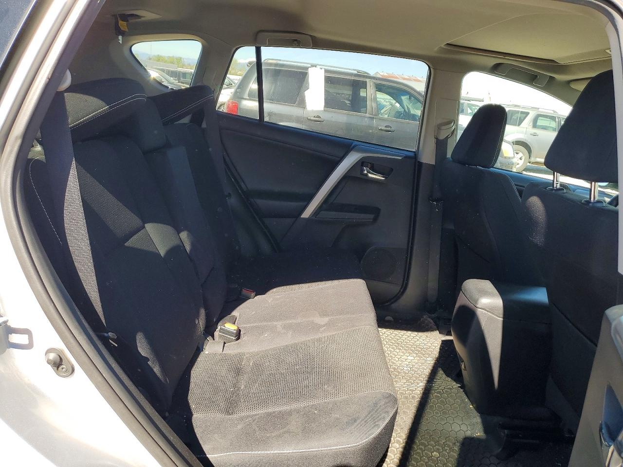 2016 Toyota Rav4 VIN 2T3WFREV9GW254636 photo 10