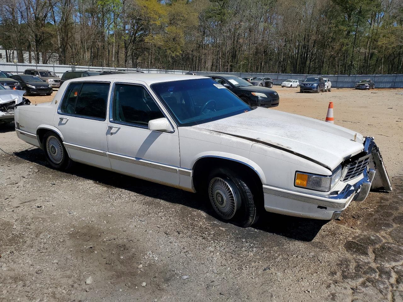 1993 Cadillac Deville VIN 1G6CD53B7P4326427 photo 4