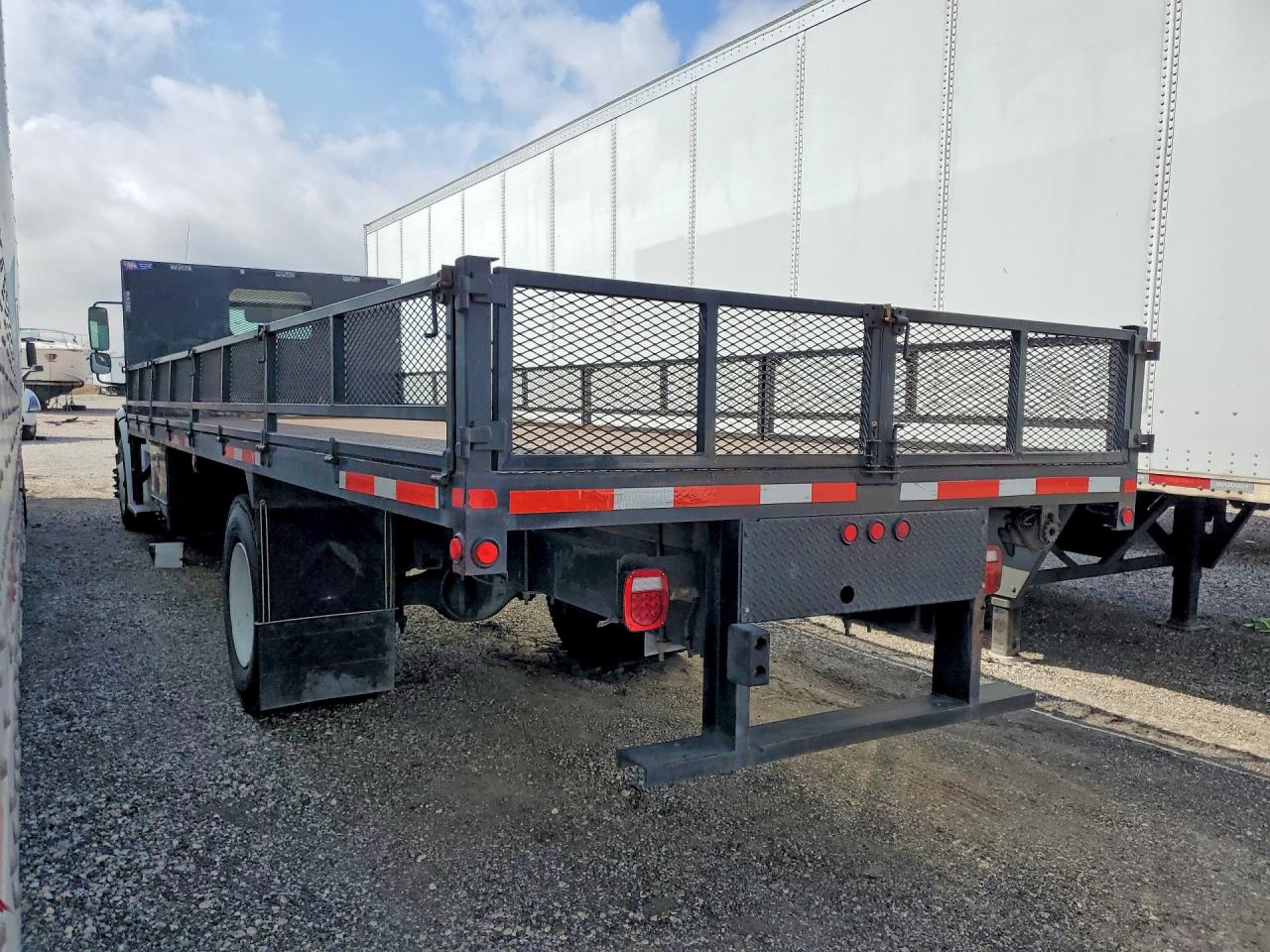 2015 FREIGHTLINER M2 unknow VIN 1FVACWDT9FHFZ8691 photo 2