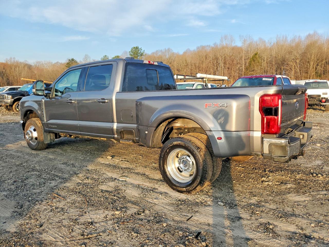 2025 Ford F350 VIN 1FT8W3DT0SEC91242 photo 2