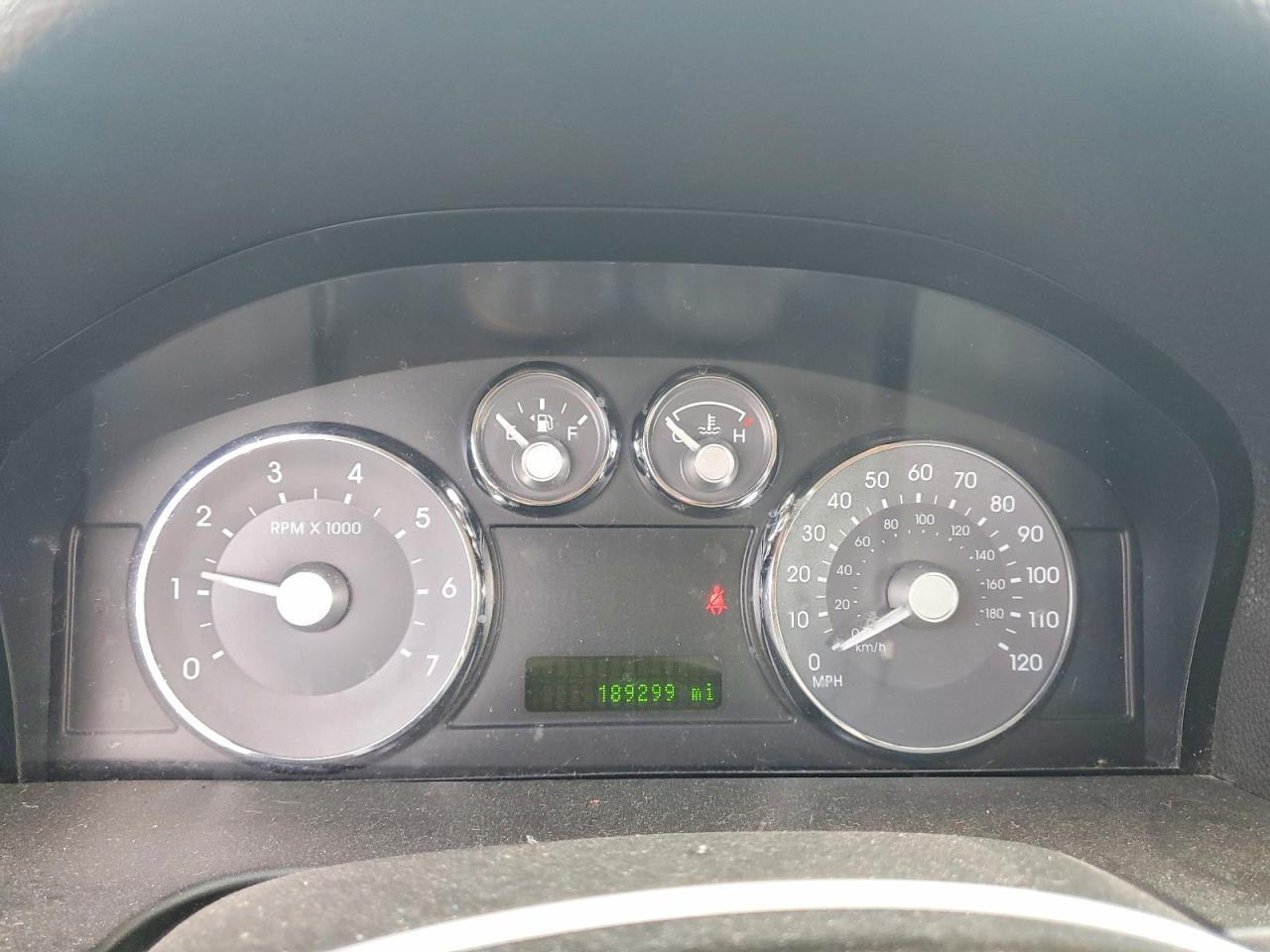 2007 Mercury Milan VIN 3MEHM07137R603801 photo 9