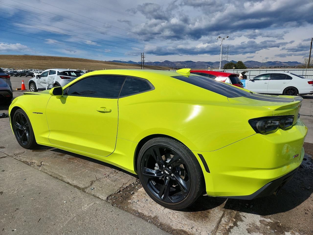 2019 Chevrolet Camaro VIN 1G1FB1RX6K0149941 photo 2