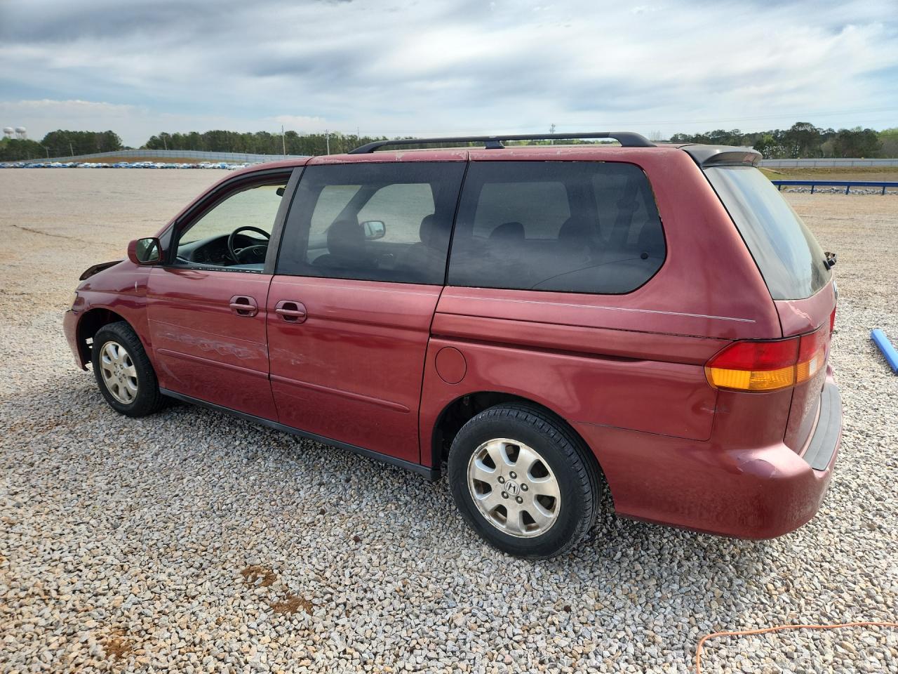 2003 Honda Odyssey VIN 5FNRL18663B132456 photo 2