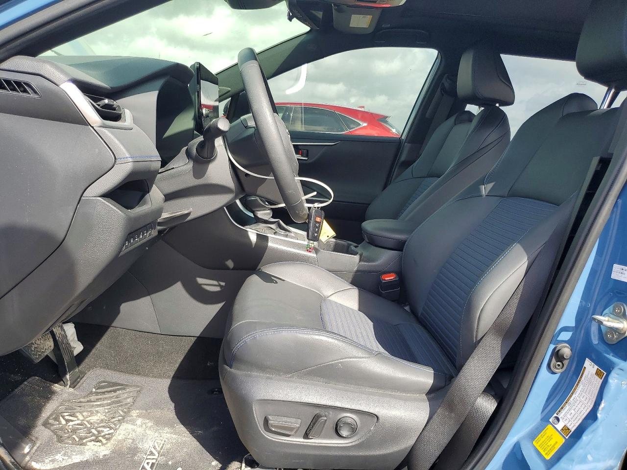 2024 Toyota Rav4 VIN JTME6RFV5RD559366 photo 7