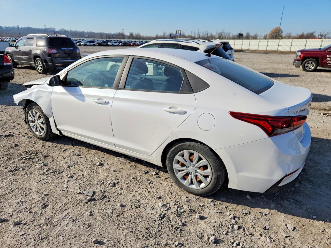 2019 Hyundai Accent VIN 3KPC24A35KE068067 photo 2