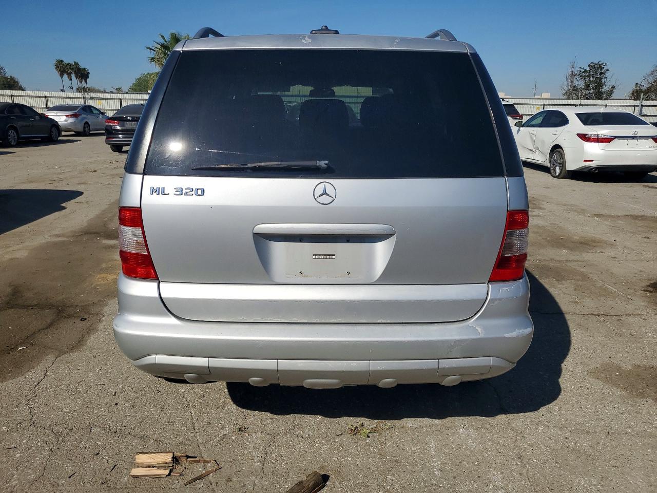 2002 Mercedes M-class VIN 4JGAB54E72A347691 photo 6