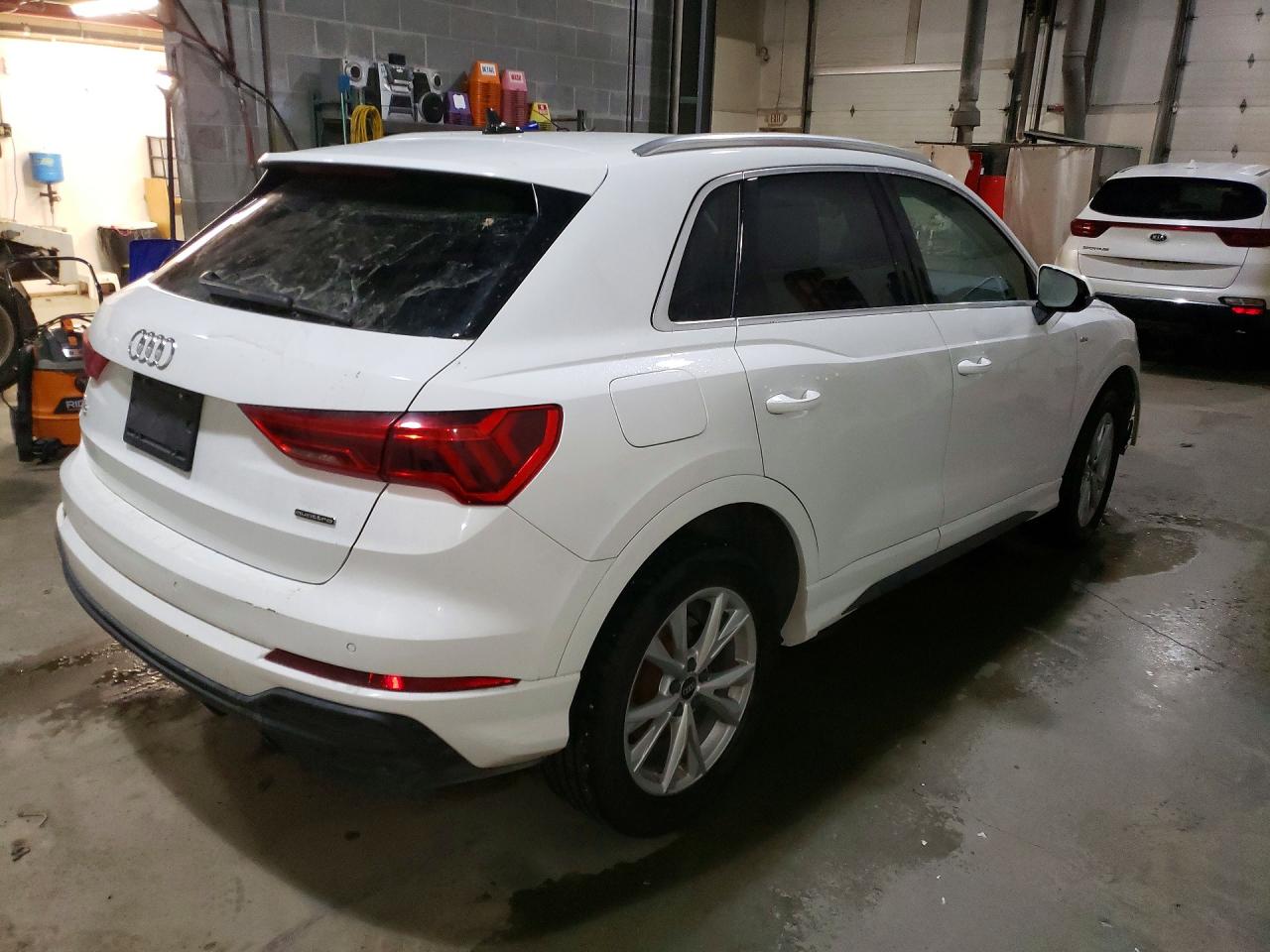 2023 Audi Q3 VIN WA1DECF30P1058324 photo 3