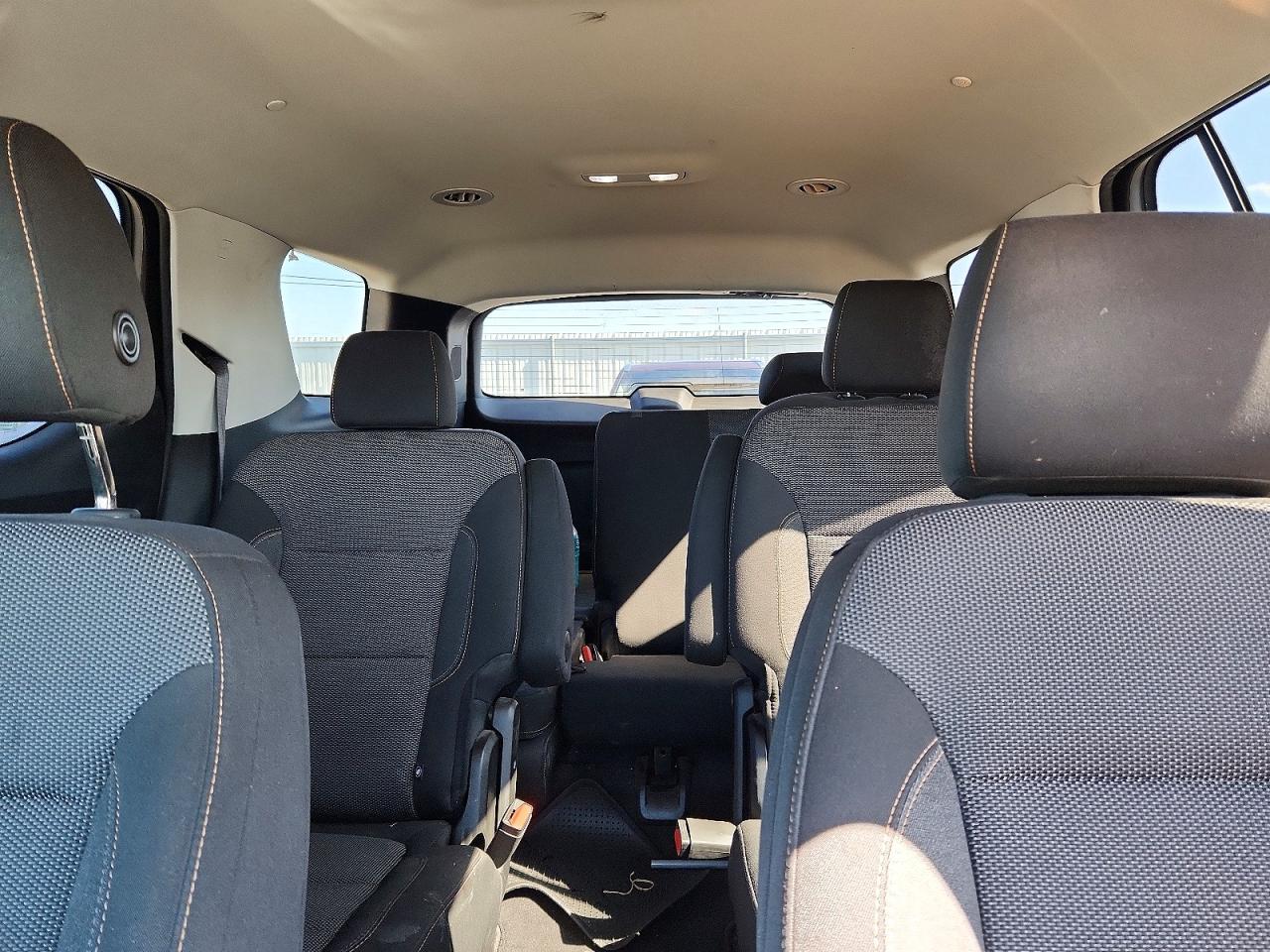 2019 Chev Traverse VIN 1GNEVGKW7KJ264144 photo 10