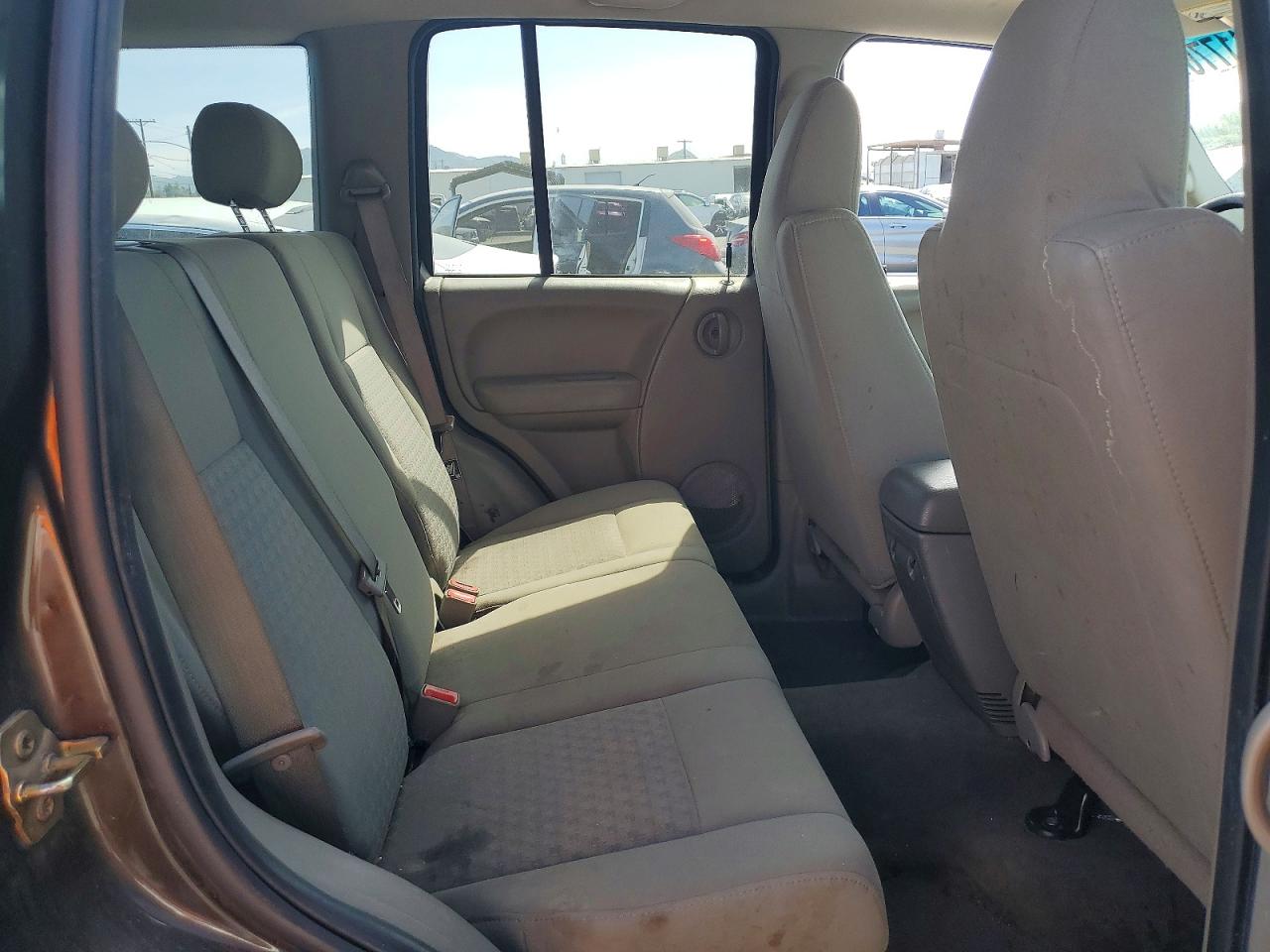 2006 Jeep Liberty VIN 1J4GK48K16W170843 photo 11