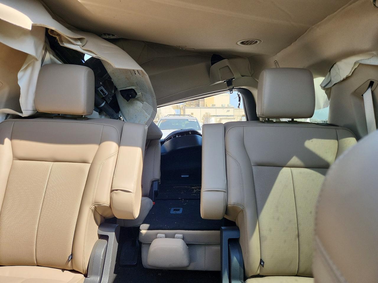 2024 Ford Expedition VIN 1FMJU1J89REA84978 photo 10