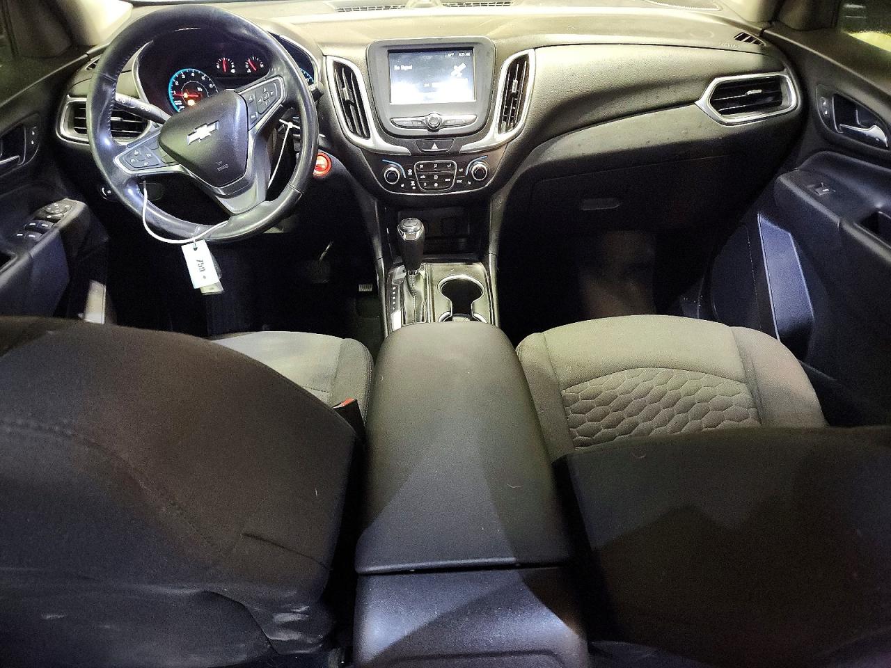 2018 Chevrolet Equinox VIN 2GNAXTEX5J6261681 photo 8