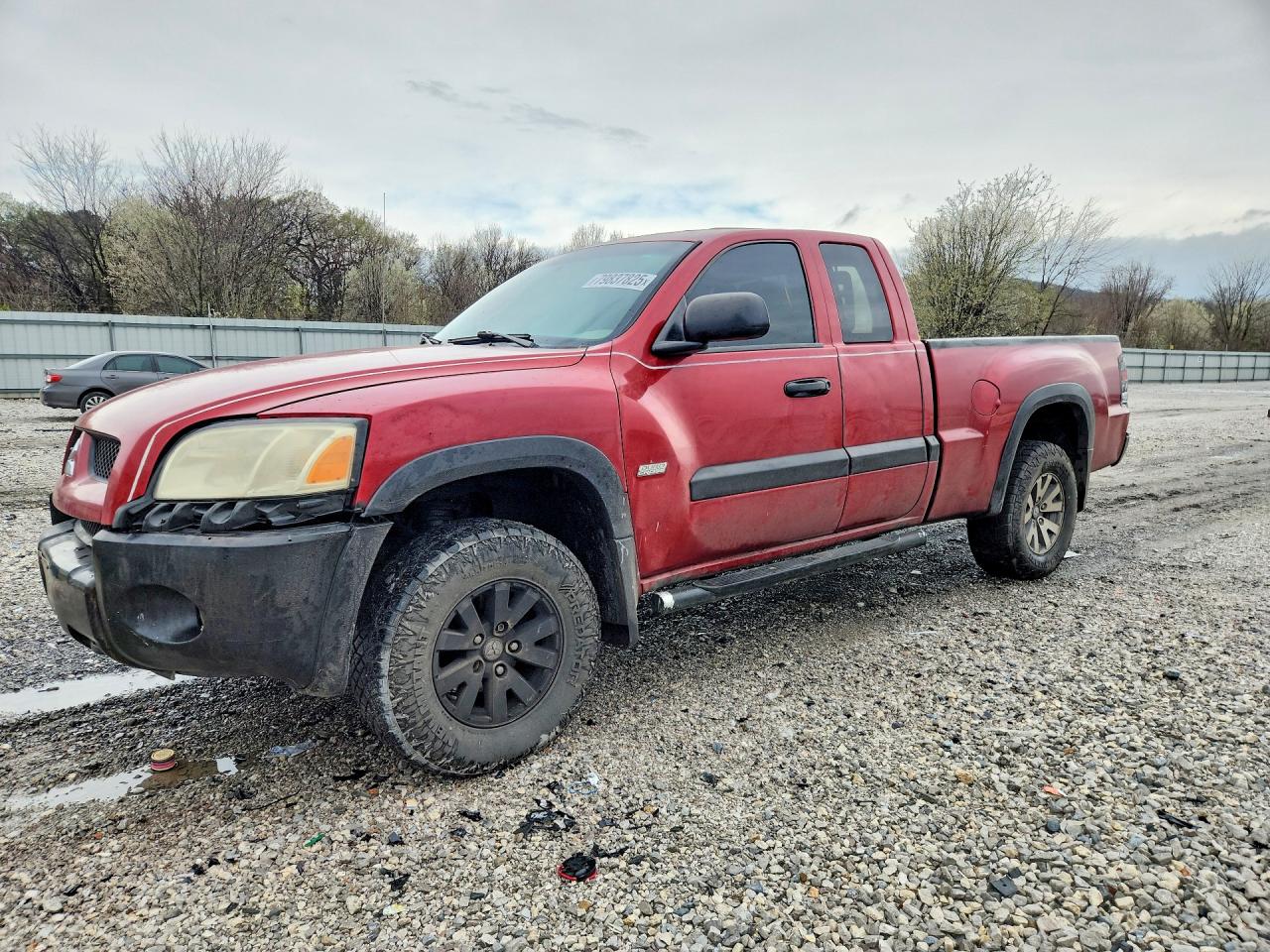 2006 Mitsubishi Raider VIN 1Z7HC32N56S529188 photo 1