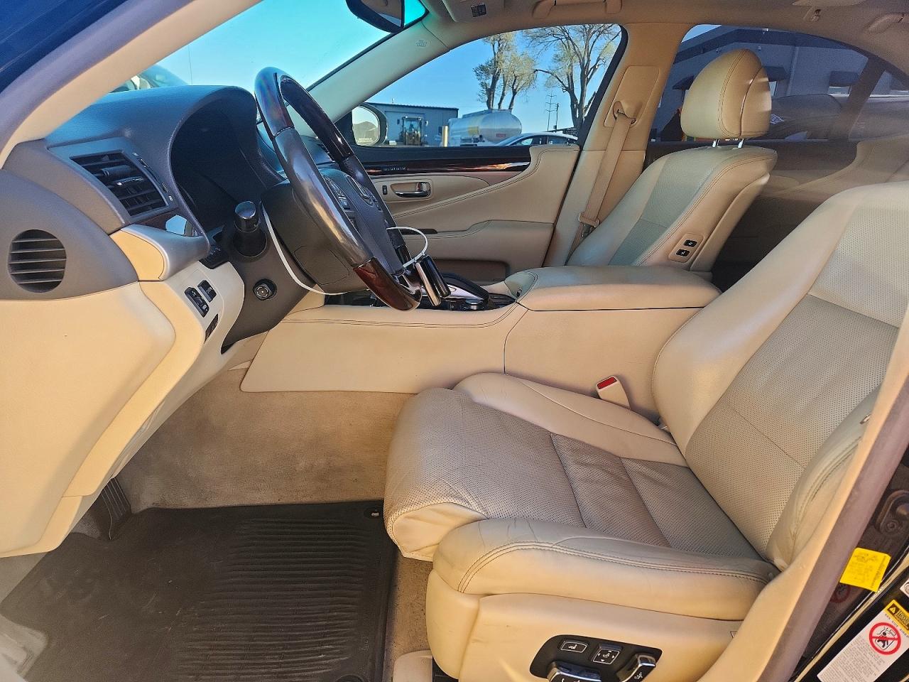 2016 Lexus Ls500 VIN JTHBL5EFXG5143365 photo 7