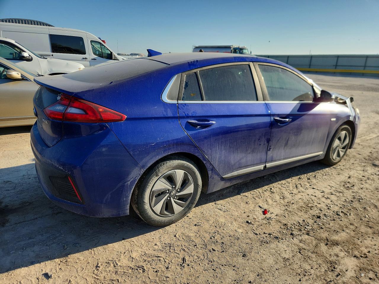 2019 HYUNDAI Ioniq hybrid VIN KMHC75LC3KU131667 photo 3
