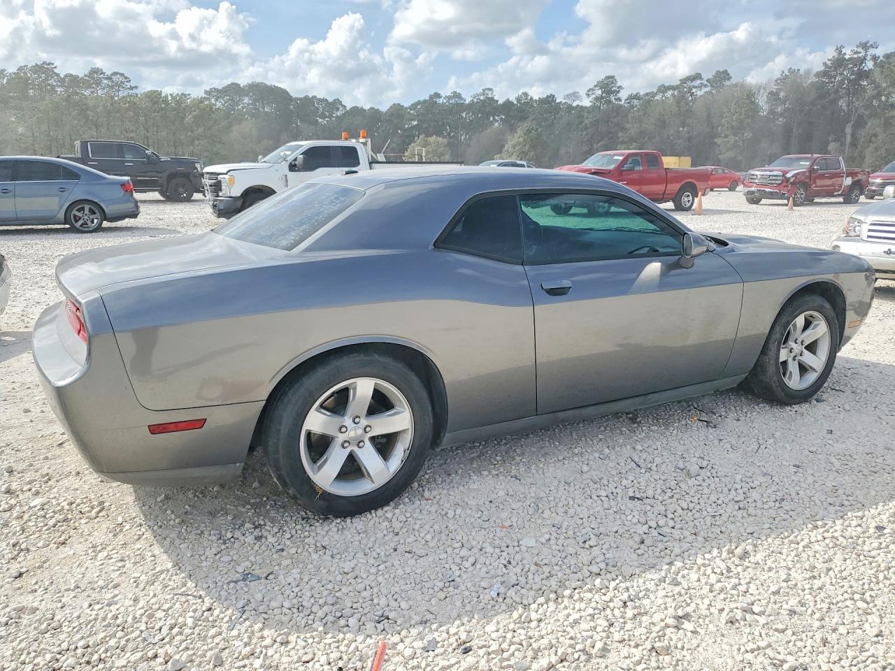 2011 Dodge Challenger VIN 2B3CJ4DG7BH581568 photo 3