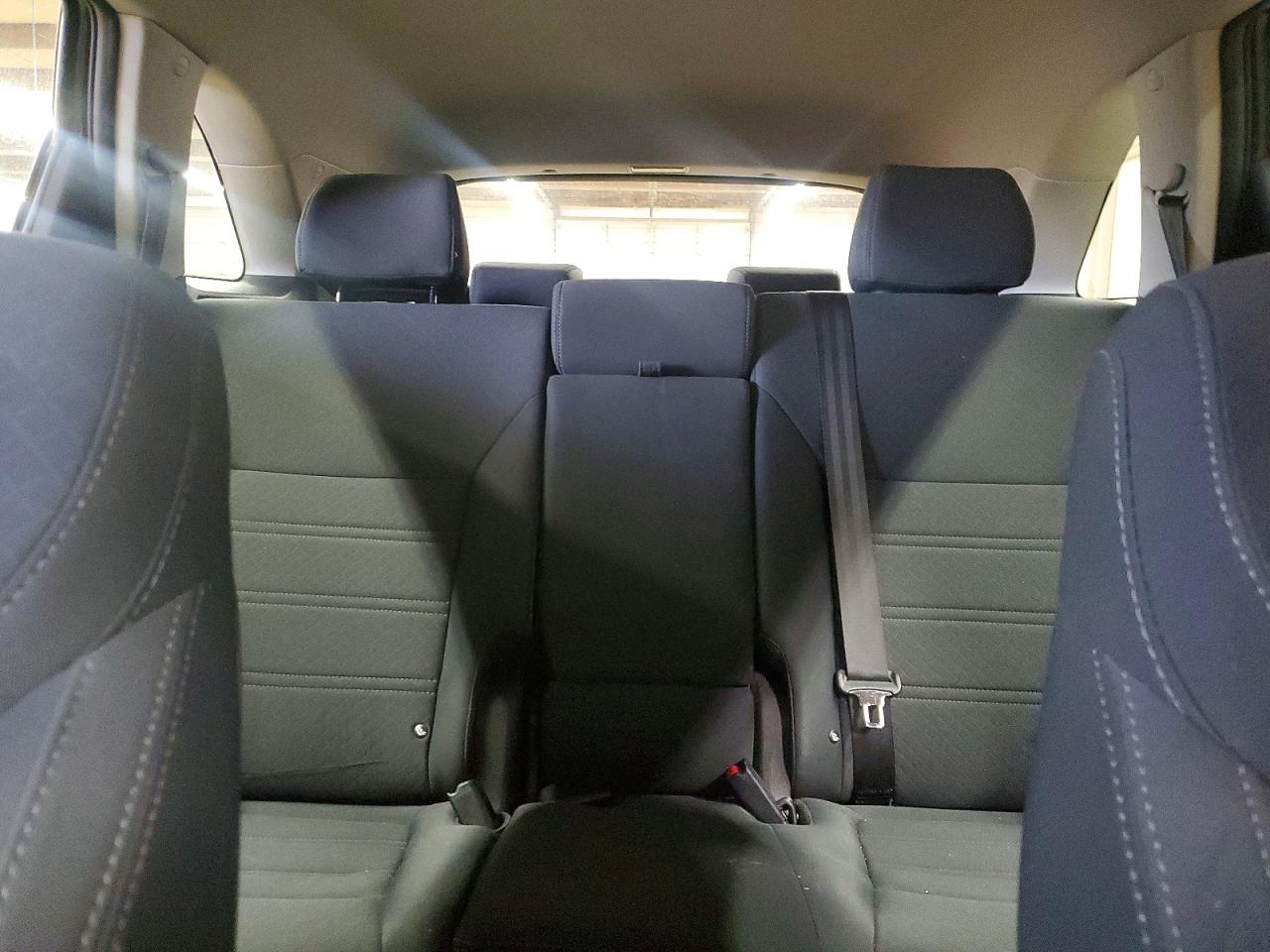 2019 Kia Sorento VIN 5XYPG4A33KG580643 photo 10