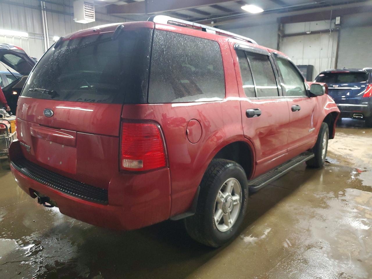 2004 Ford Explorer VIN 1FMZU63K34UC36678 photo 3