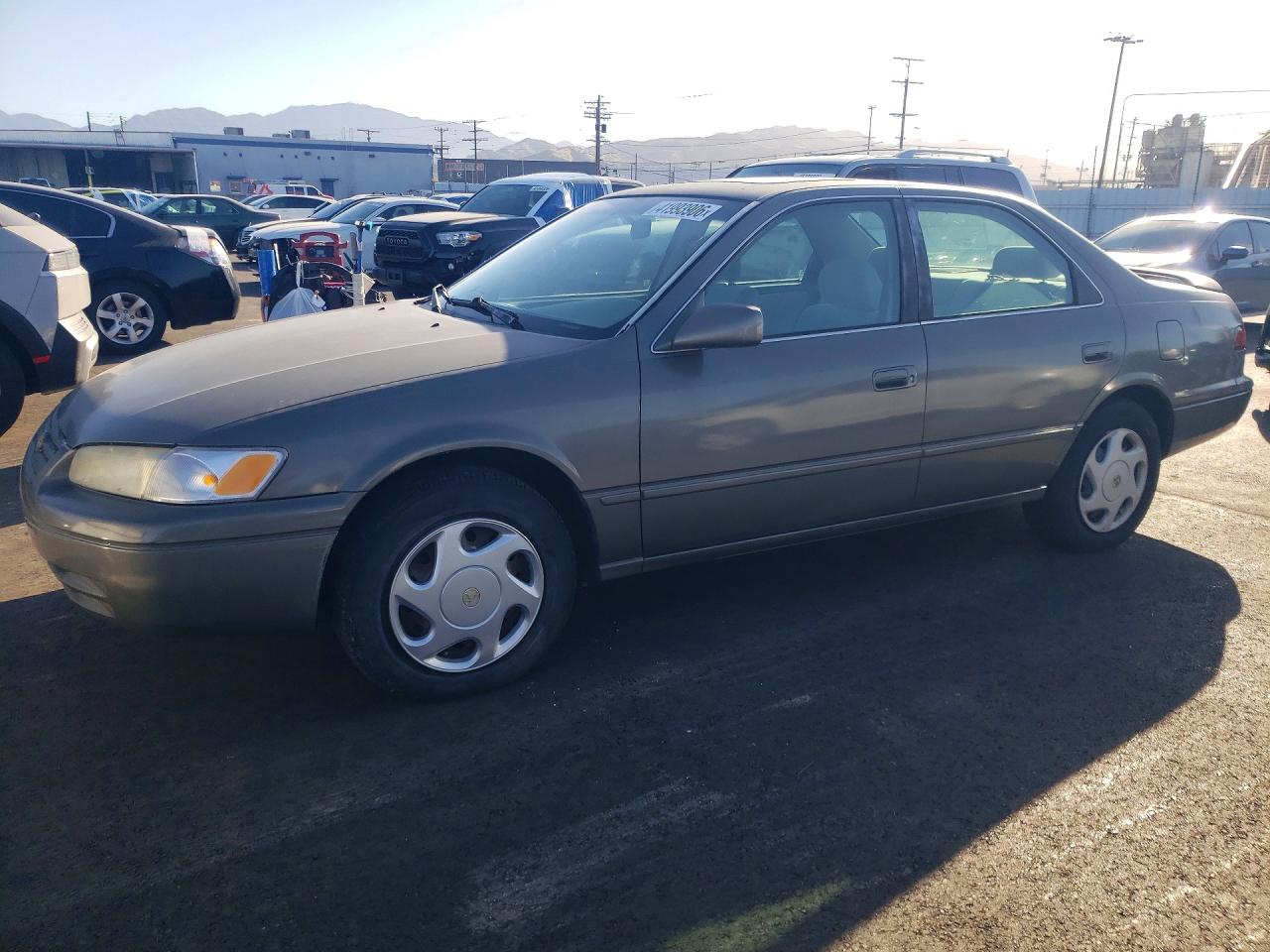 1997 Toyota Camry VIN JT2BF22K0V0039494 photo 1