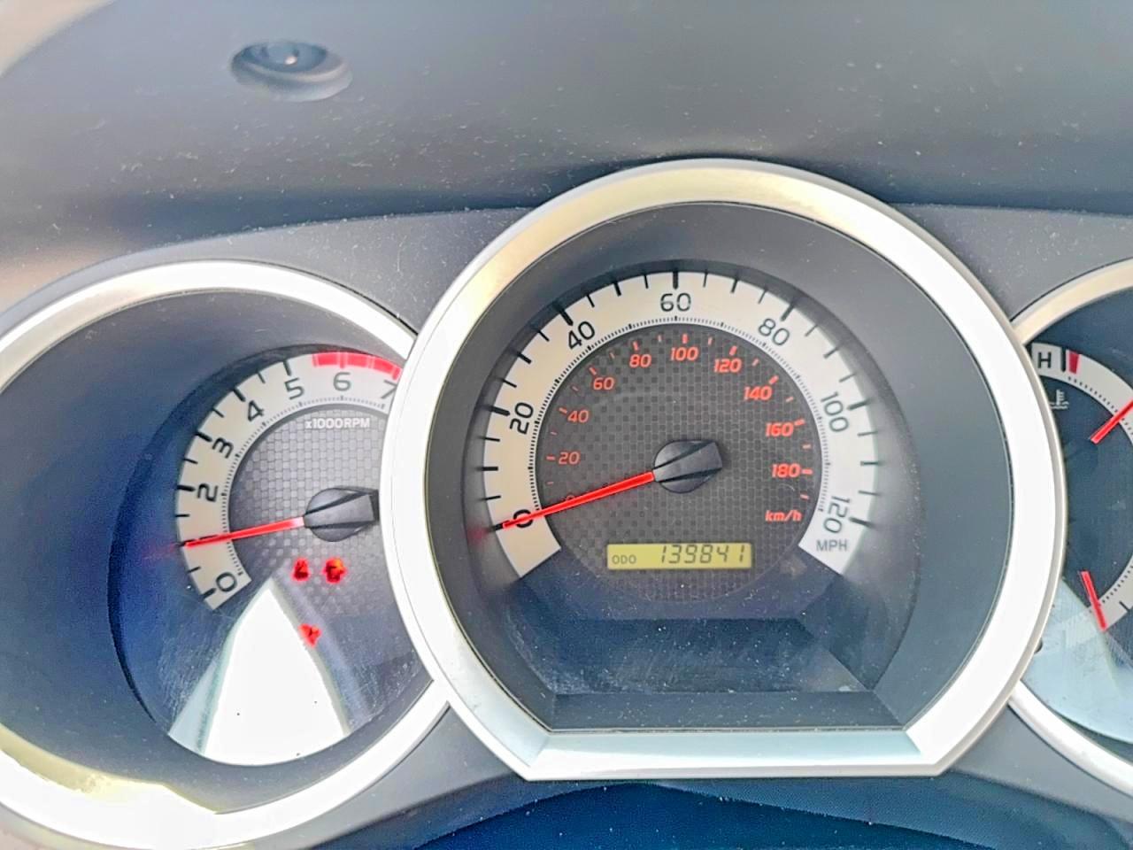 2014 Toyota Tacoma v6 VIN 3TMLU4EN8EM155235 photo 8