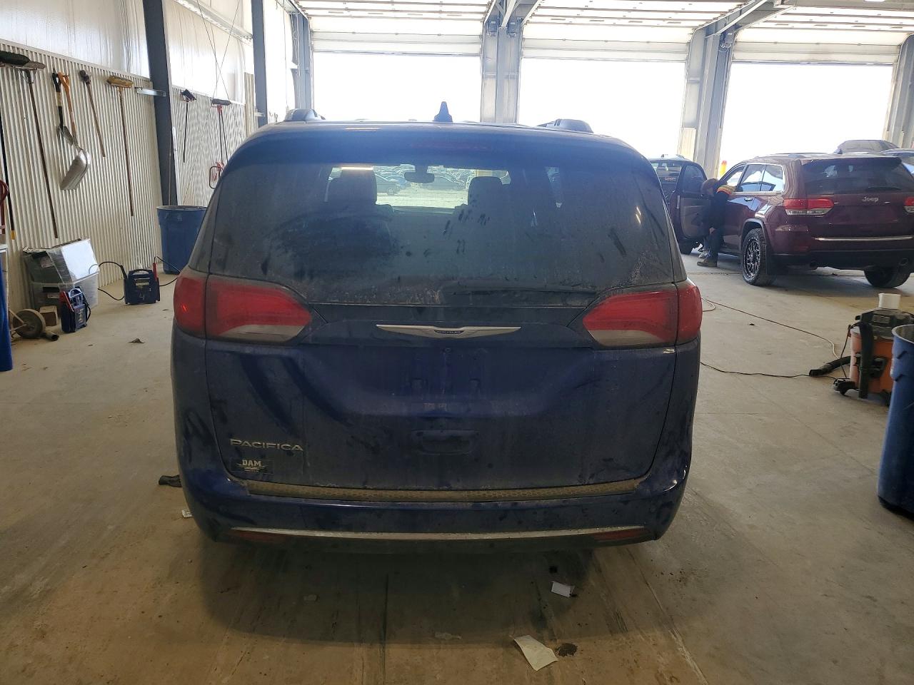 2019 Chrysler Pacifica VIN 2C4RC1BG9KR548389 photo 6