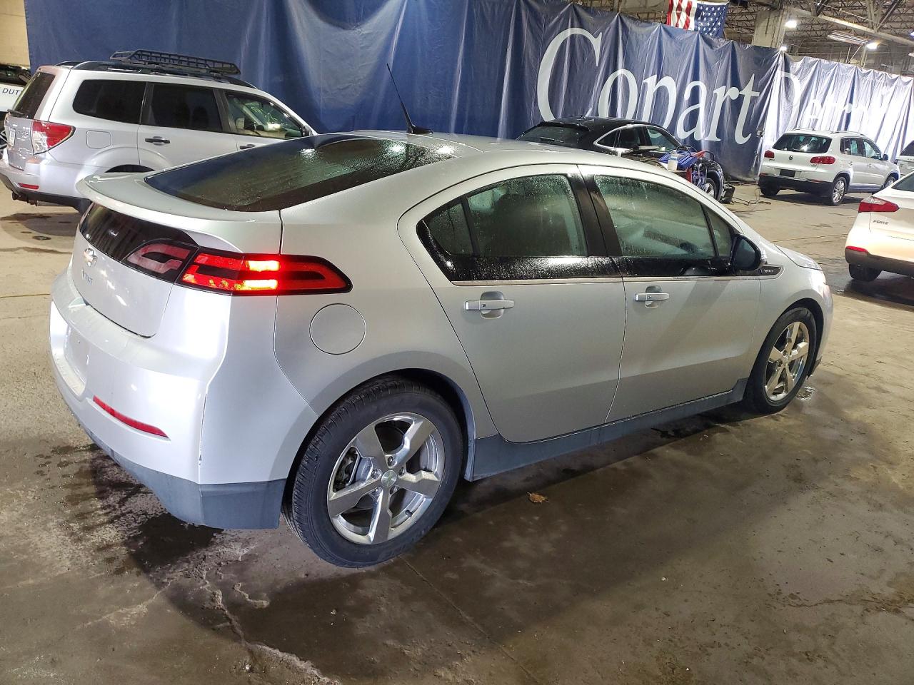 2013 CHEV Volt VIN 1G1RD6E40DU102223 photo 3