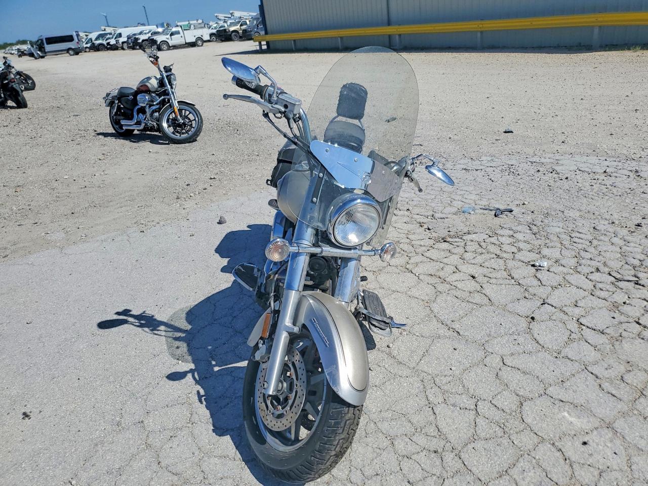 2006 Yamaha Xv VIN JYAVP11E66A090612 photo 2
