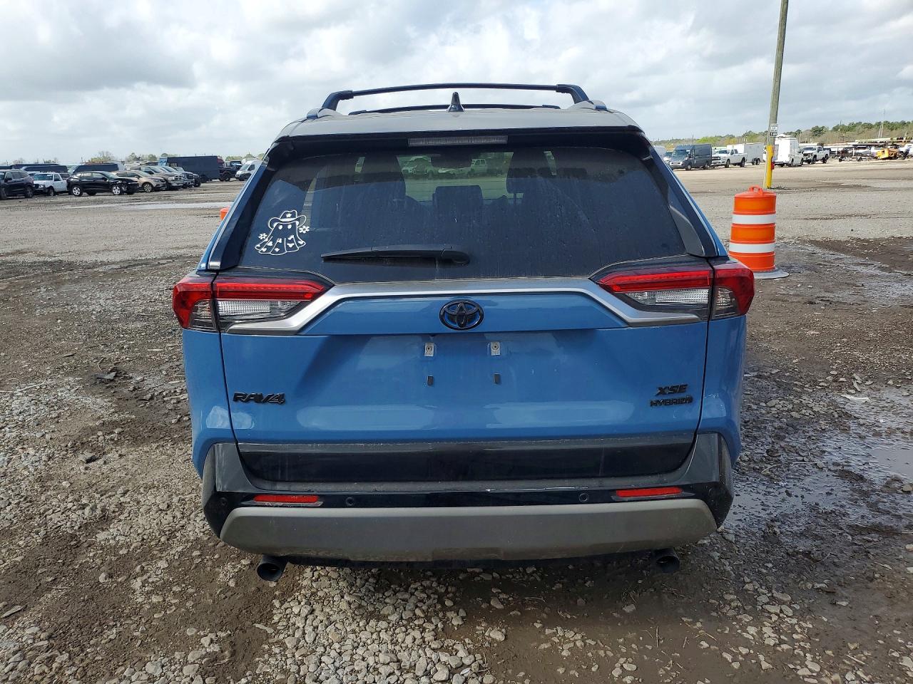 2024 Toyota Rav4 VIN JTME6RFV5RD559366 photo 6