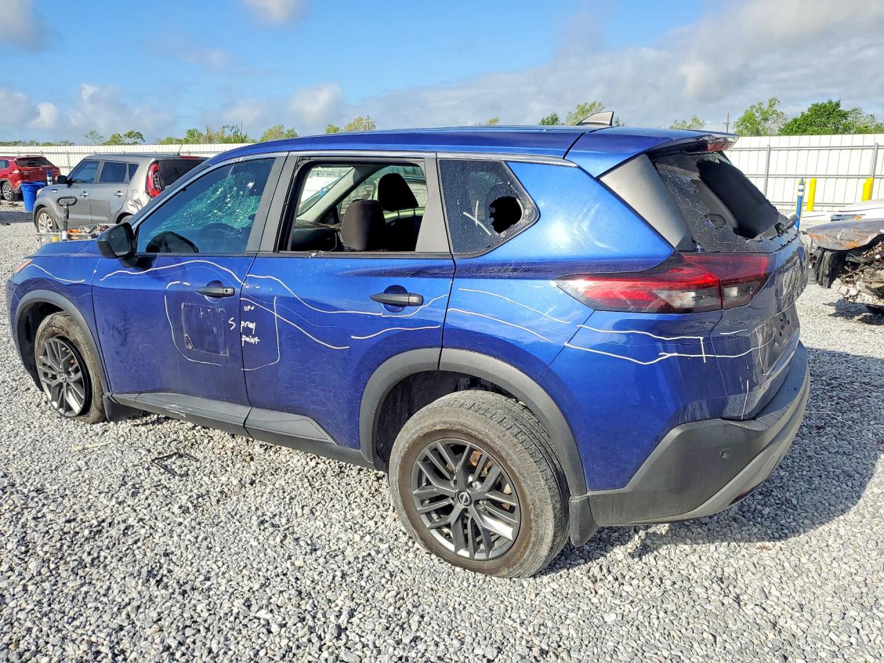 2023 Nissan Rogue VIN 5N1BT3AA4PC763653 photo 2