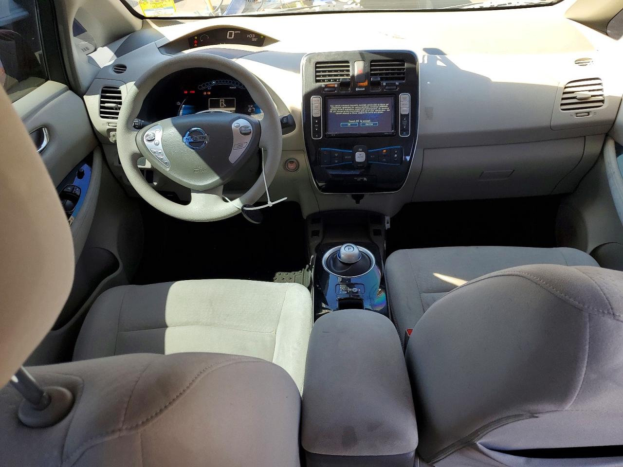 2011 Nissan Leaf VIN JN1AZ0CP9BT003440 photo 8