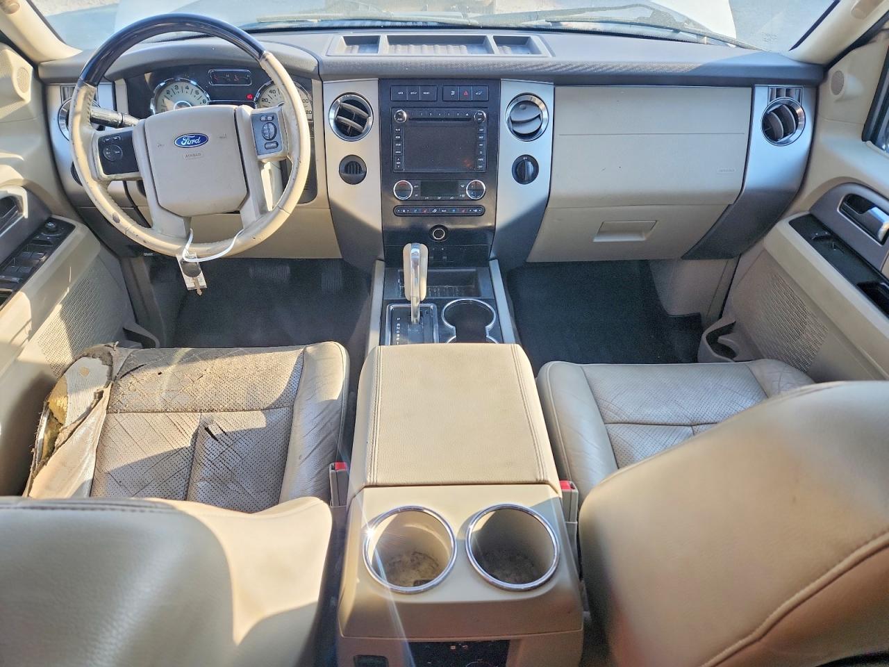 2013 Ford Expedition VIN 1FMJU1K50DEF62928 photo 8